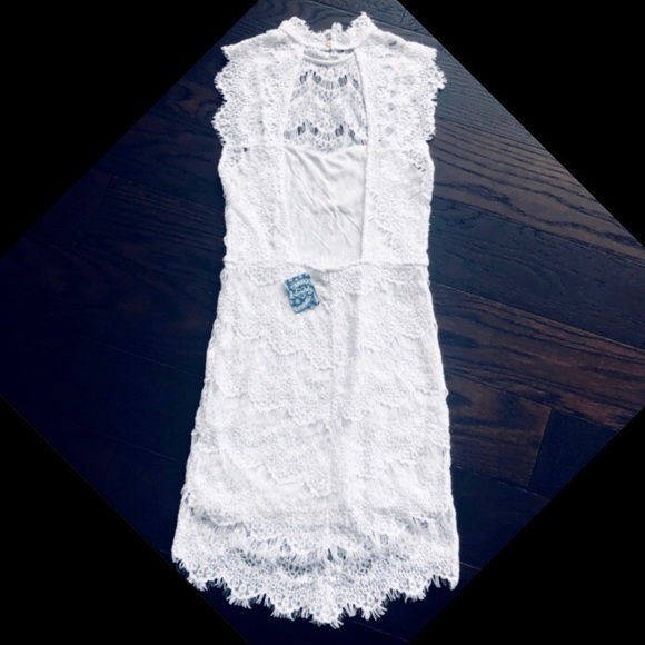 Free People White Scalloped Lace Mini Dress XSmall - Picture 2 of 7